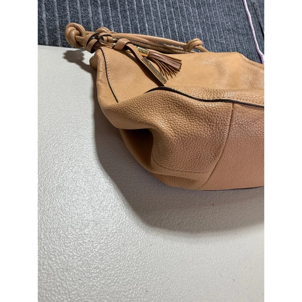 Vince‎ Camuto Hobo Bag Women Large Tan Pebbled Leather Knotted Tassel Casual